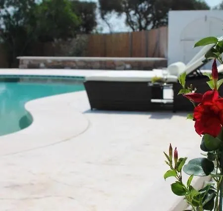 Con Piscina Calasetta